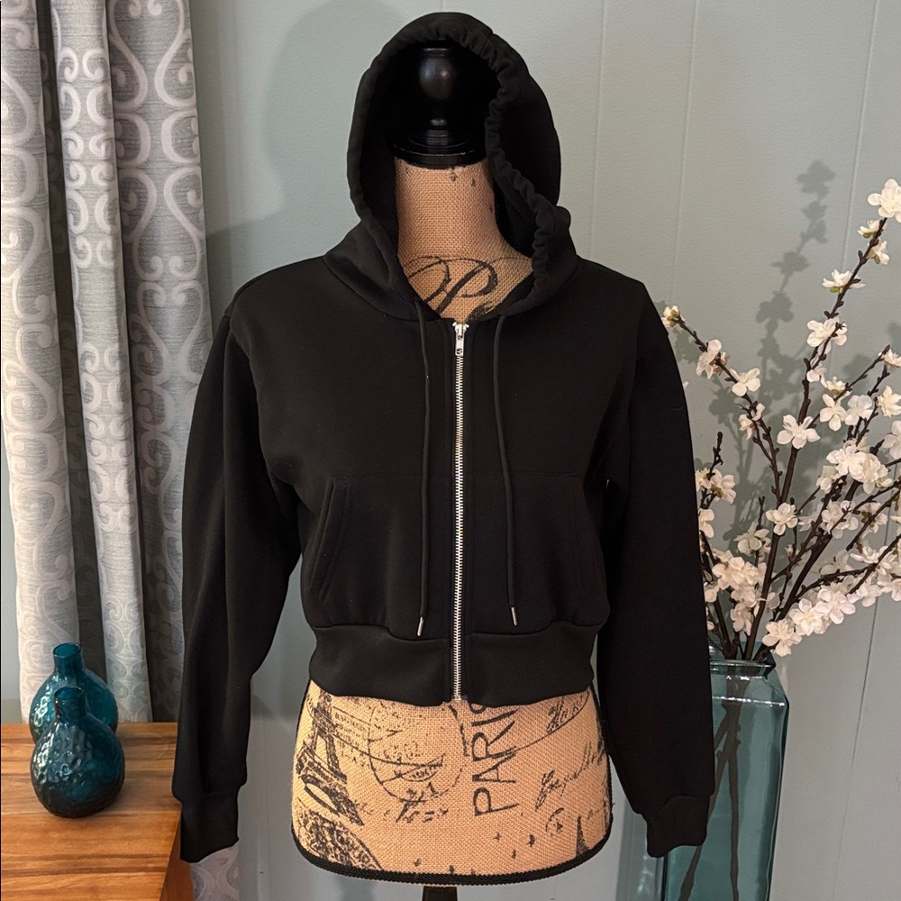 Amazon Cropped Hoodie
